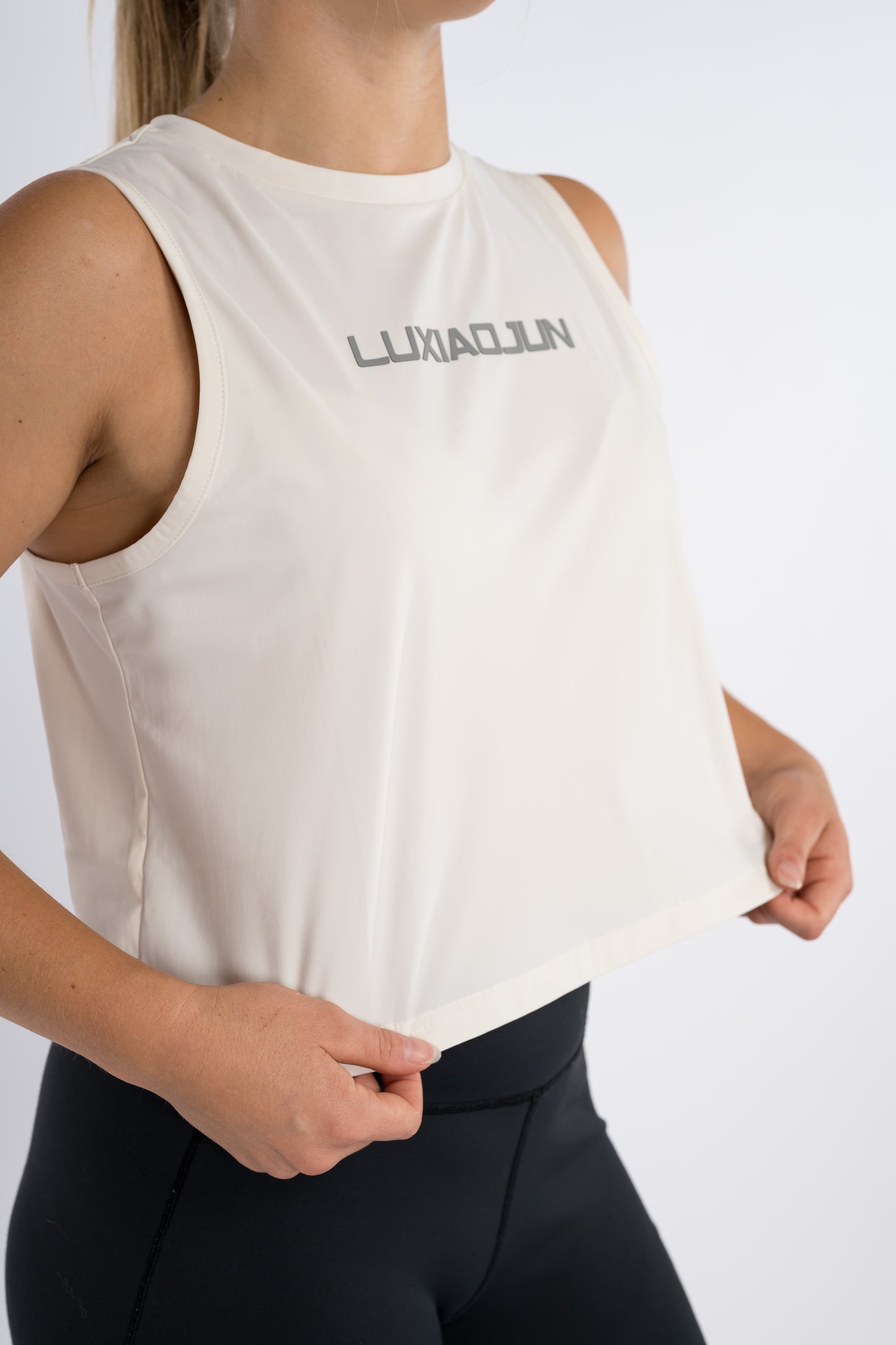 LUXIAOJUN Daily Essentials Crop Top Performance Femme Blanc